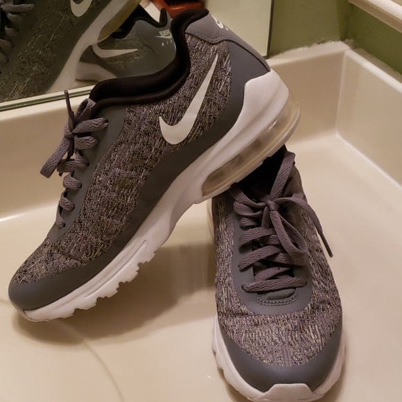 sneakers air max invigor sneakers air max invigor